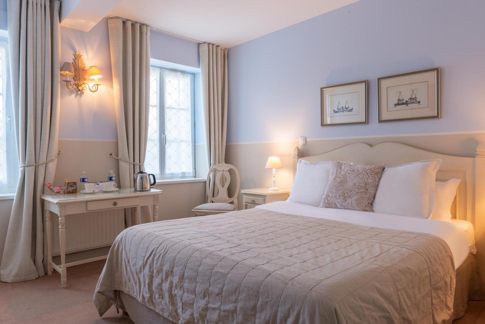 Hotel Traiteur Les Ormes, The Originals Relais บาร์เนอวีย์-แกร์เตอเร ภายนอก รูปภาพ